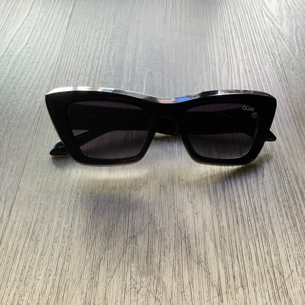 quay australia on the radio black cat eye retro polarized sunglasses eyewear NEW
